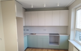 Кухня мятного цвета