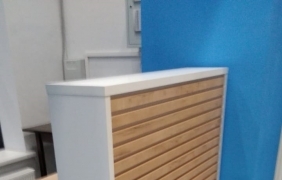 Стойка ресепшн