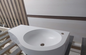 Раковина из искусственного камня