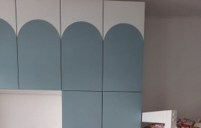 Распашной  шкаф в детскую комнаты