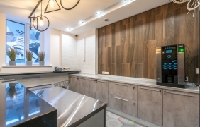 Мебель для столовой или обеденной зоны хостела Poshtel VDali