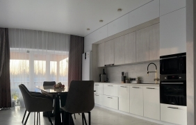 Кухня в светлых оттенках