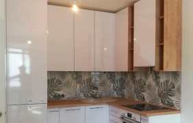 Светлая кухня на заказ